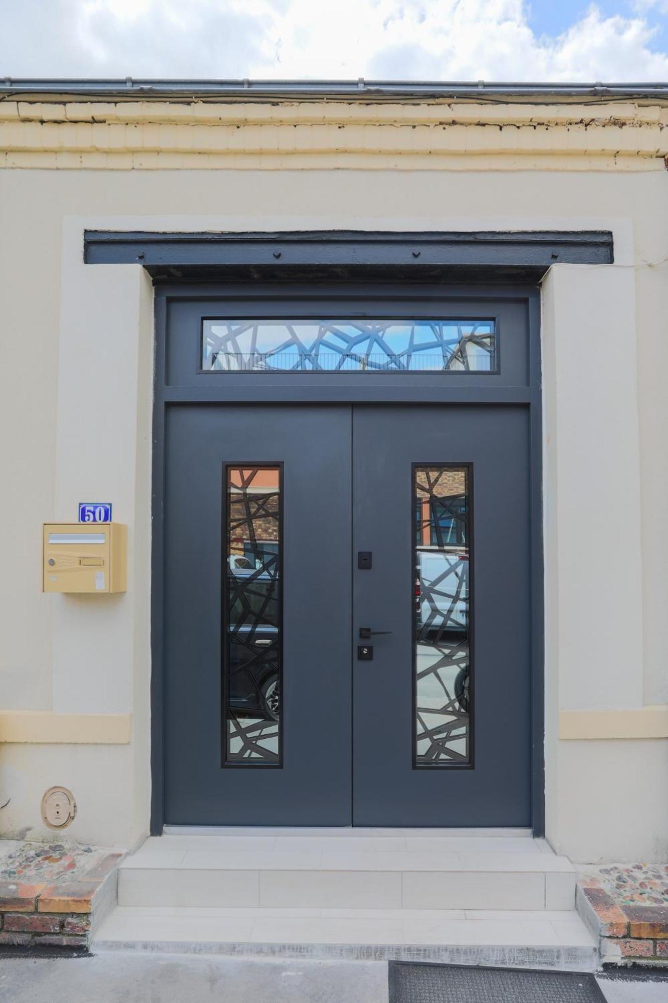 פנטן Paris East Side Lodge מראה חיצוני תמונה